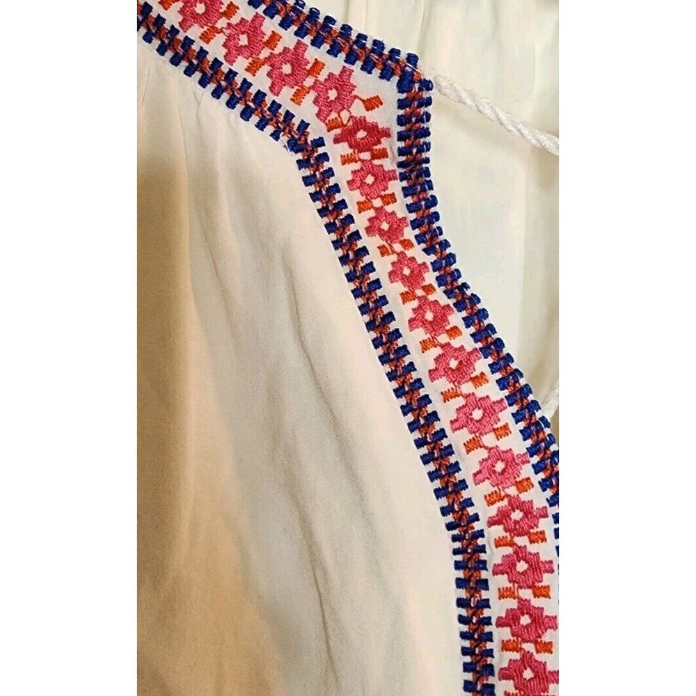 Solitaire With Beautiful Embroidery White Boho Top Size Large Peasant Colorful - Picture 3 of 6